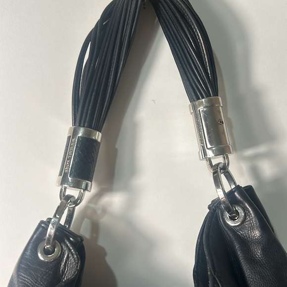 MICHAEL KORS SATCHEL HOBO SHOULDER BAG IN BLACK LEATHER - Picture 5 of 16